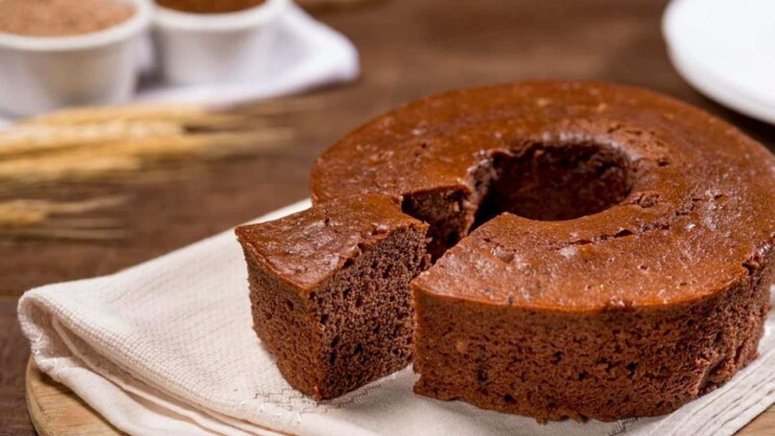 Bolo De Chocolate Fofinho - Receitas Online